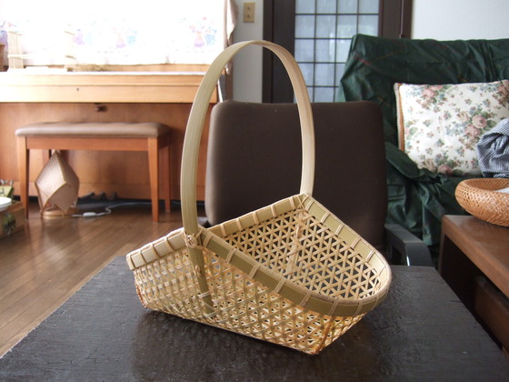 趣味の竹かごバッグ -麻の葉編み舟型盛りかご