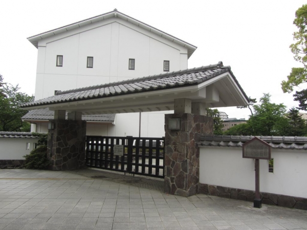 三の丸小学校(藩校集成館跡)