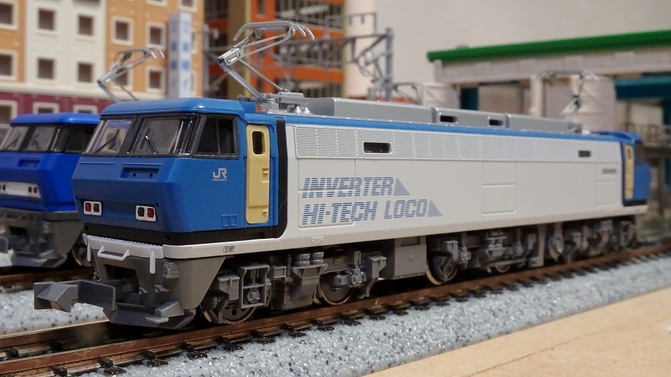 KATO EF200 登場時塗装と新塗装 - ビスタ模型鉄道（エヌゲージ日記）