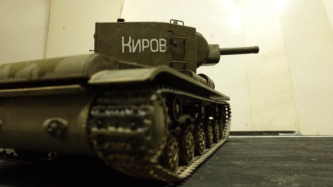 タミヤのミリタリーミニチュアシリーズ No.063 ソビエト重戦車KV-IIギガント その５